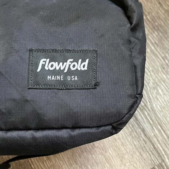 Flowfold Explorer Fanny Pack - Picture 7 of 15